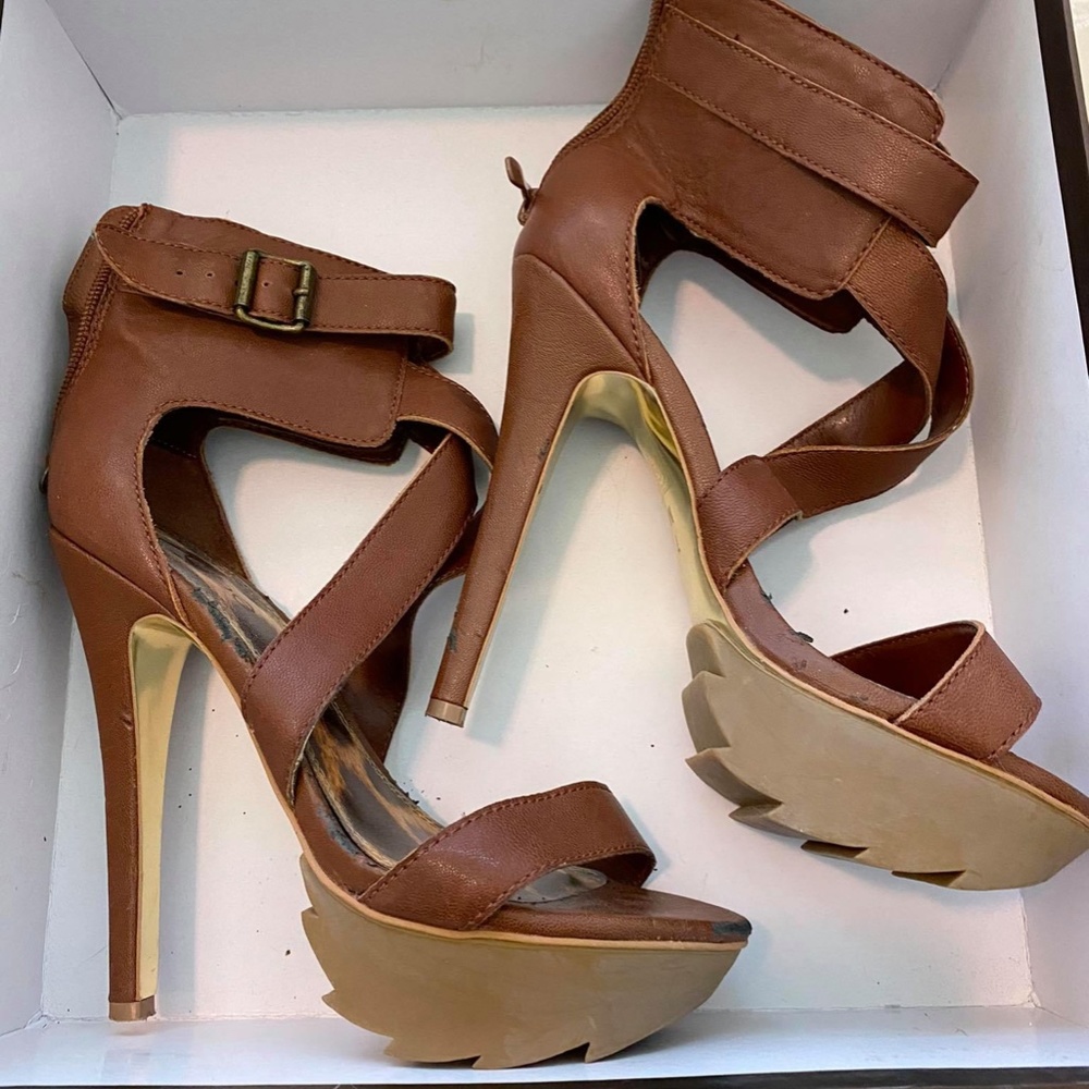 bebe Jolene Heels Size 7